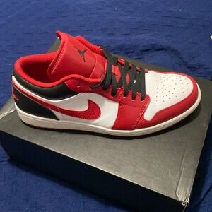 AIR JORDAN 1 LOW